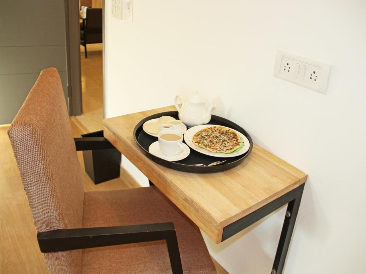 Oyo 6589 Shubhdeep Aashiyana Hotel Gurgáon Kültér fotó