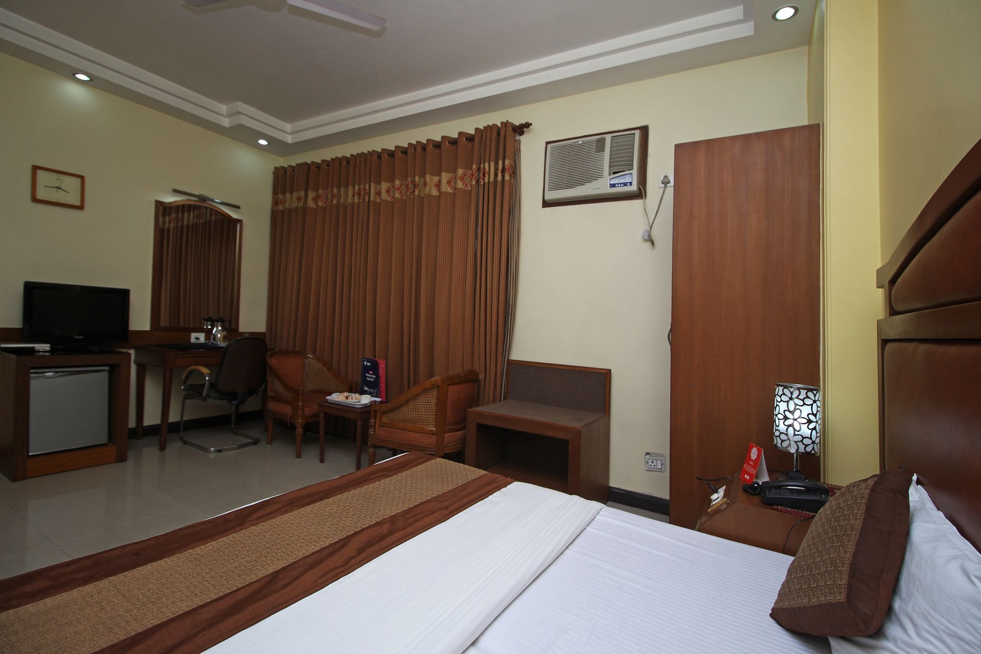 Oyo 6589 Shubhdeep Aashiyana Hotel Gurgáon Kültér fotó